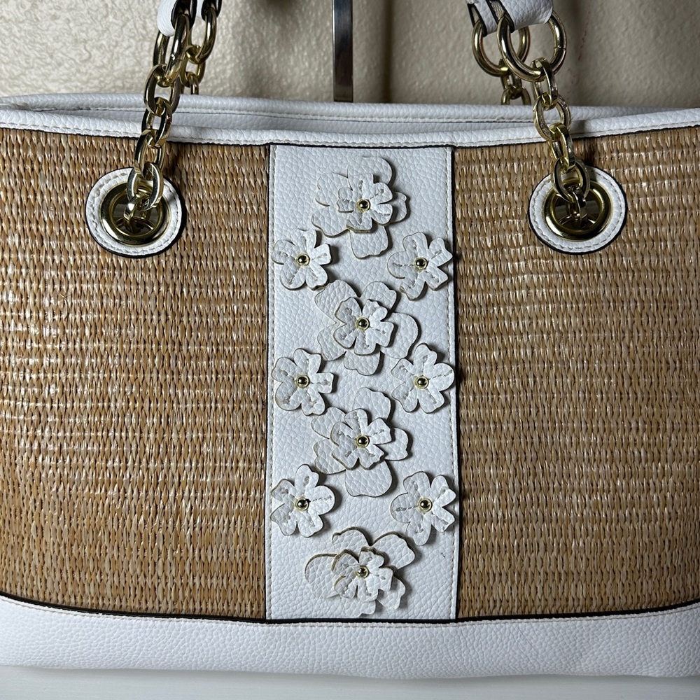 Liz Claiborne White and Tan Floral Straw Tote